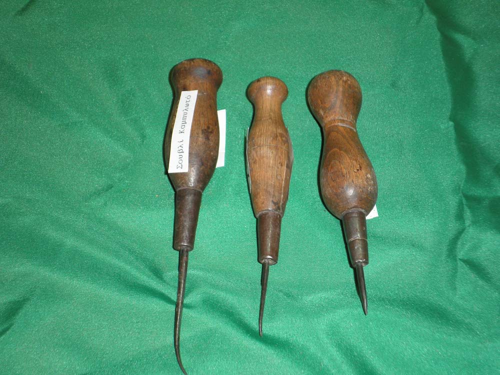 Three types of ‘Souvlia’ (Awls): The hooked awl, used to join the leather with the welt. The ‘edged’ awl used to tie the welt with the shoe sole. The straight awl, used to tie together the other parts of the shoe at a time when no machines were available.